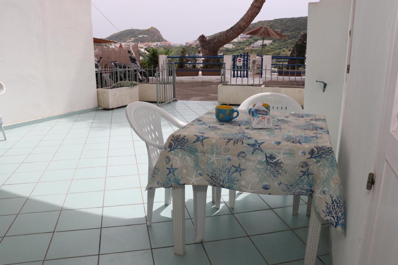 Ponzamania La Terrazza Di Cala Feola Apartment ภายนอก รูปภาพ